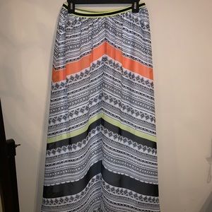 Long maxi skirt